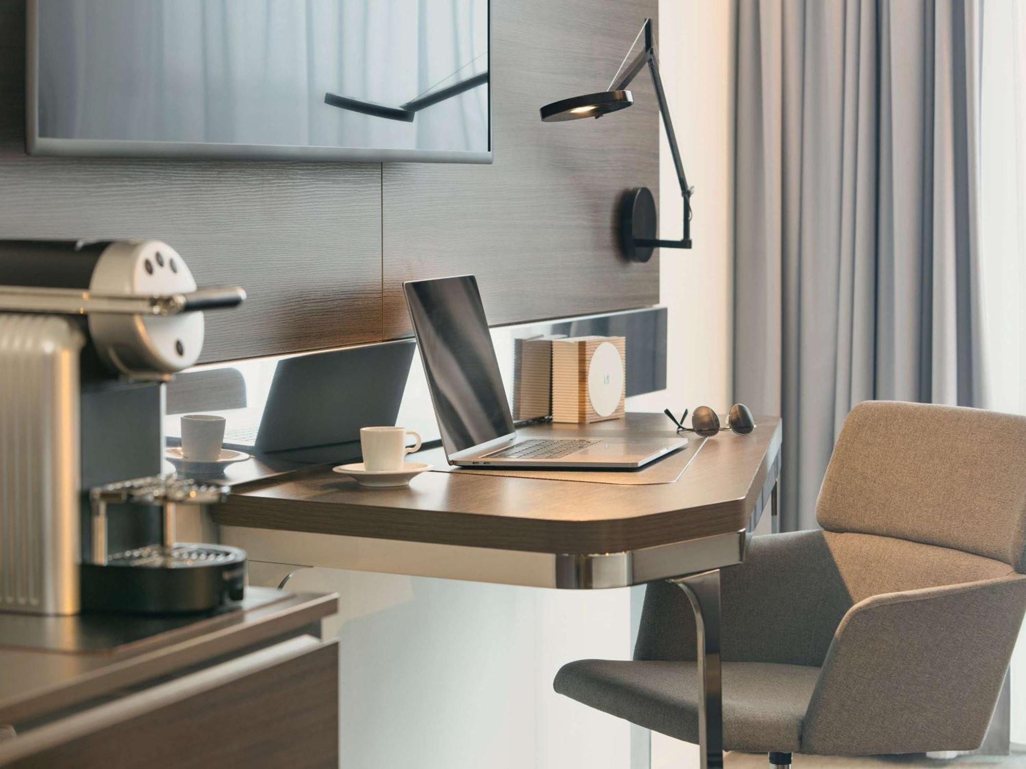 Novotel Paris Coeur D'Orly Airport Esterno foto